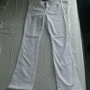White denim jeans